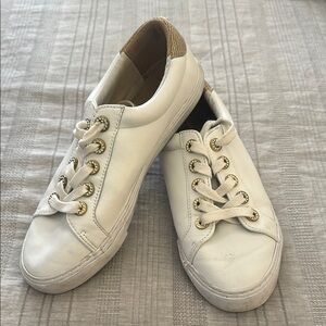 Lilly Pulitzer White Sneakers Minimalist Low-Top Design